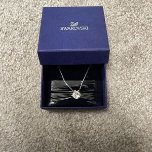 Swarovski Bella set - necklace only